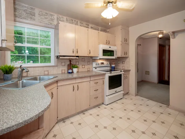 $165,000 | 15000 Stone Jug Road, Battle Creek, MI 49015