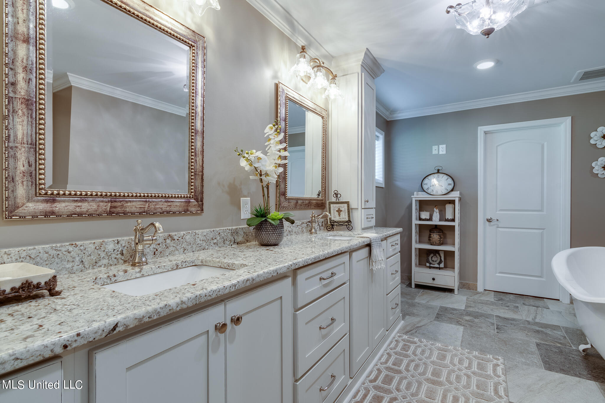 634 Carey Chapel Road Red Banks, MS 38661 - Photo 15 of 33 luxury primary bathroom
