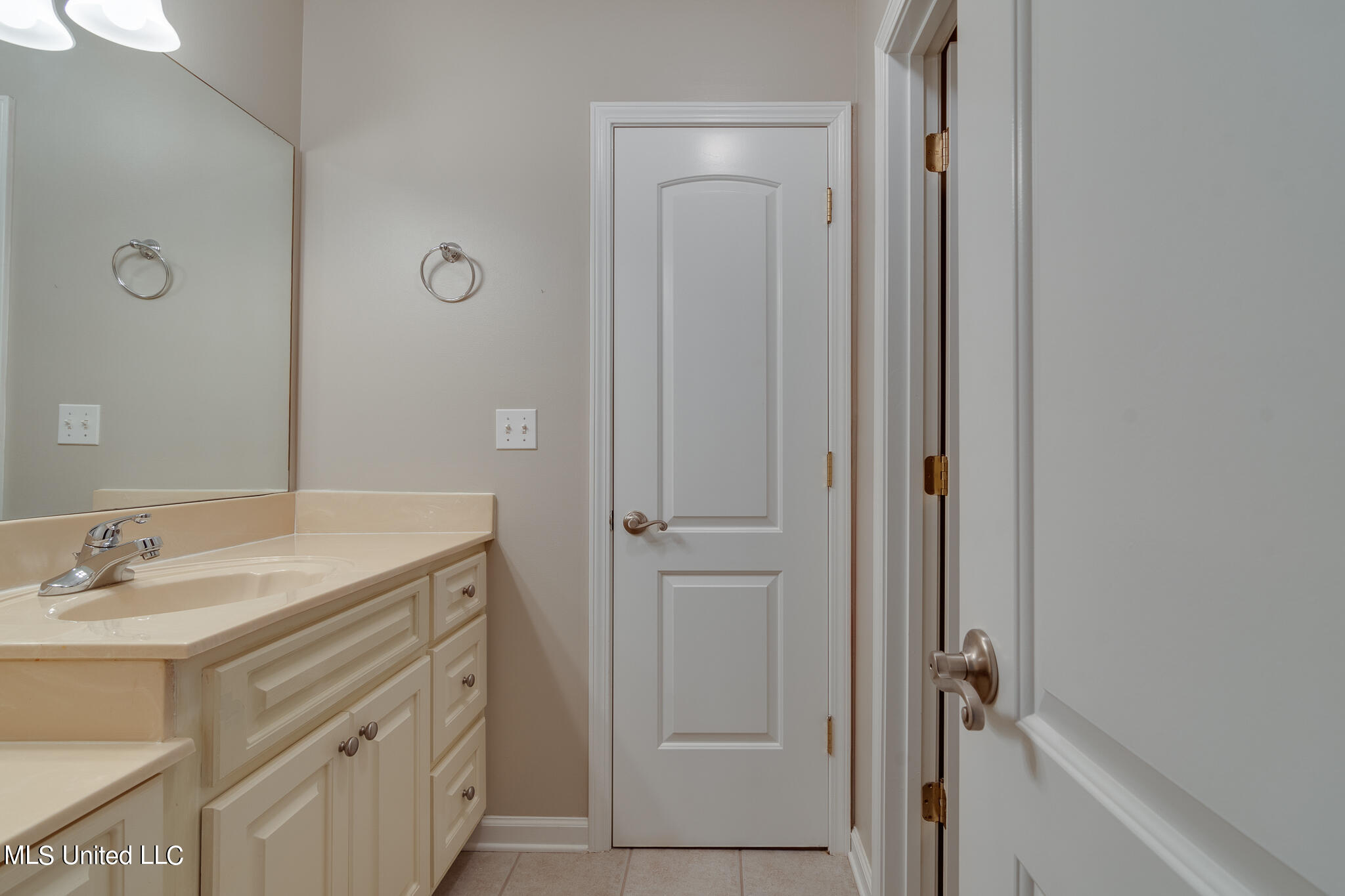 634 Carey Chapel Road Red Banks, MS 38661 - Photo 23 of 33 hall bath upstairs