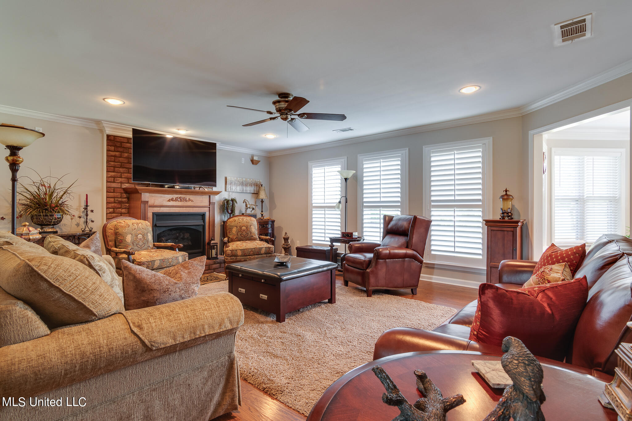 634 Carey Chapel Road Red Banks, MS 38661 - Photo 6 of 33 great room