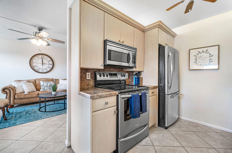 4013 Exeter Boca Raton, FL 33434 - Photo 8 of 19 Exeter 9