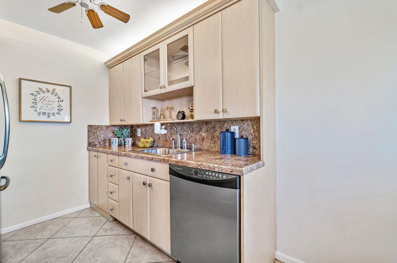 4013 Exeter Boca Raton, FL 33434 - Photo 9 of 19 Exeter 10