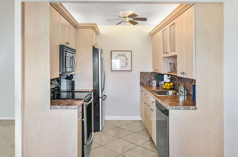 4013 Exeter Boca Raton, FL 33434 - Photo 10 of 19 Exeter 11