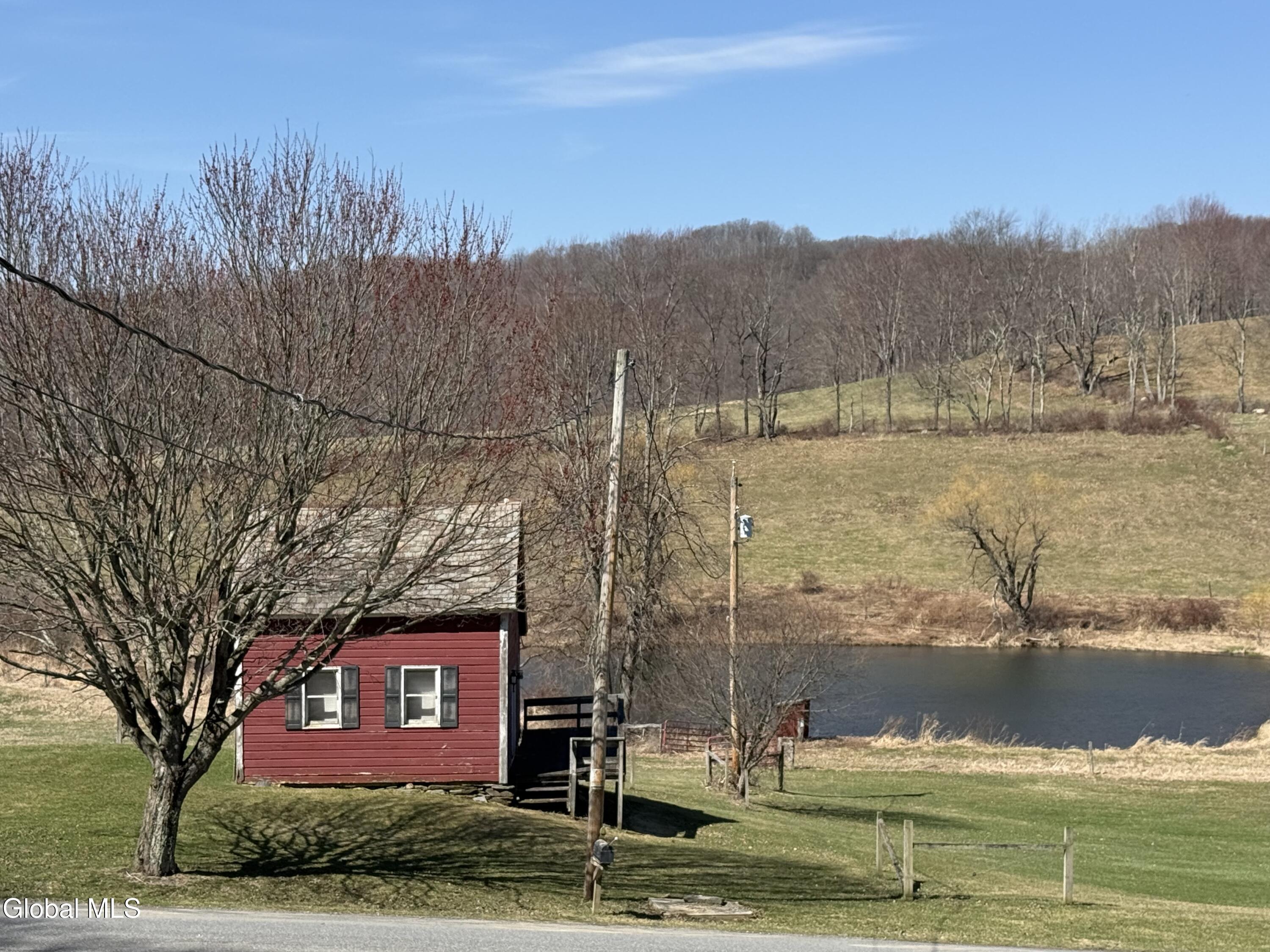 818 Middle Road Hebron, NY 12832 - Photo 5 of 36 ARTIST STUDIO
