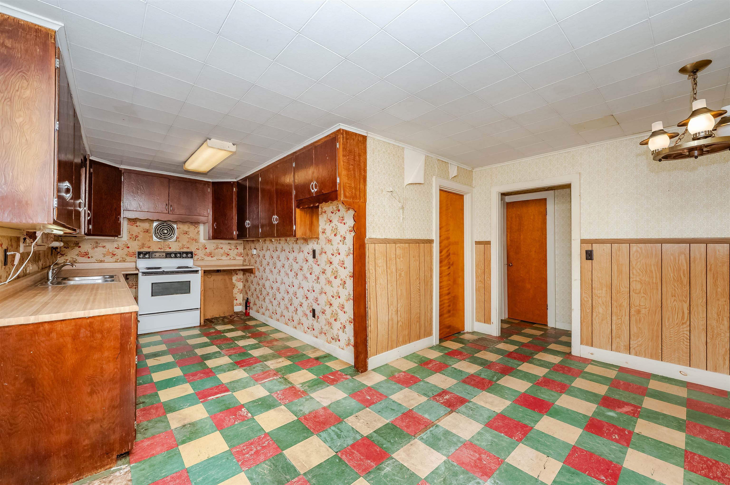 7 Morin Street Dover, NH 03820 - Photo 6 of 29