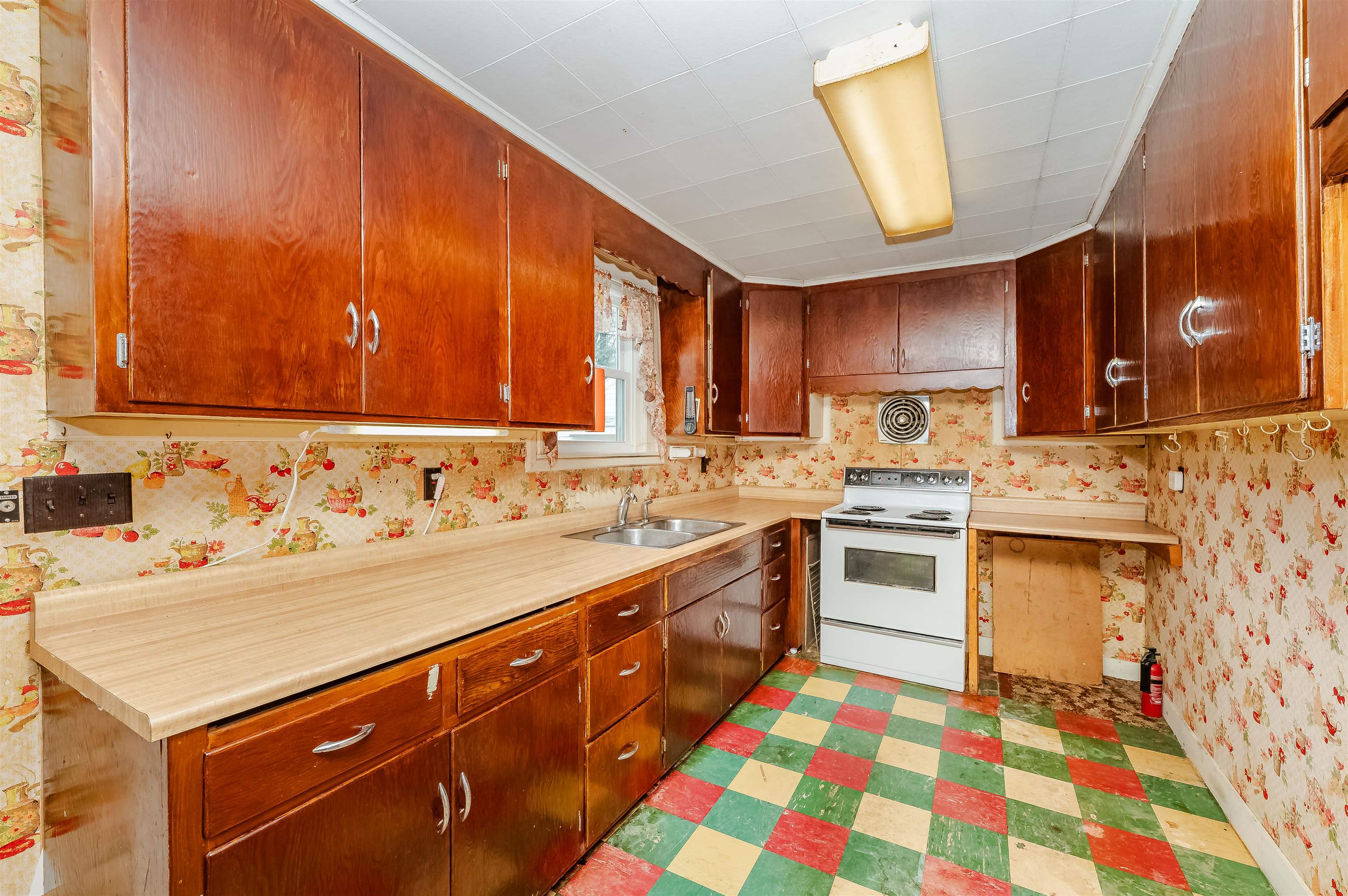 7 Morin Street Dover, NH 03820 - Photo 7 of 29