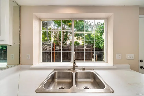 $269,000 | 624 Daniels Avenue, Vallejo, CA 94590