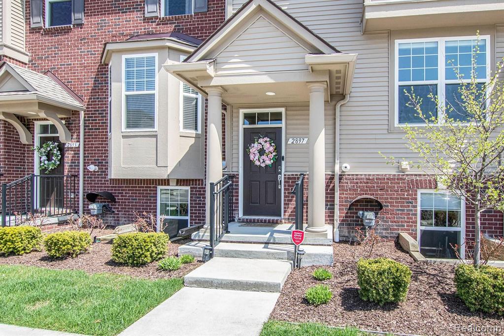 2897 Hartwick Drive Rochester Hills, MI 48307 - Photo 1 of 27