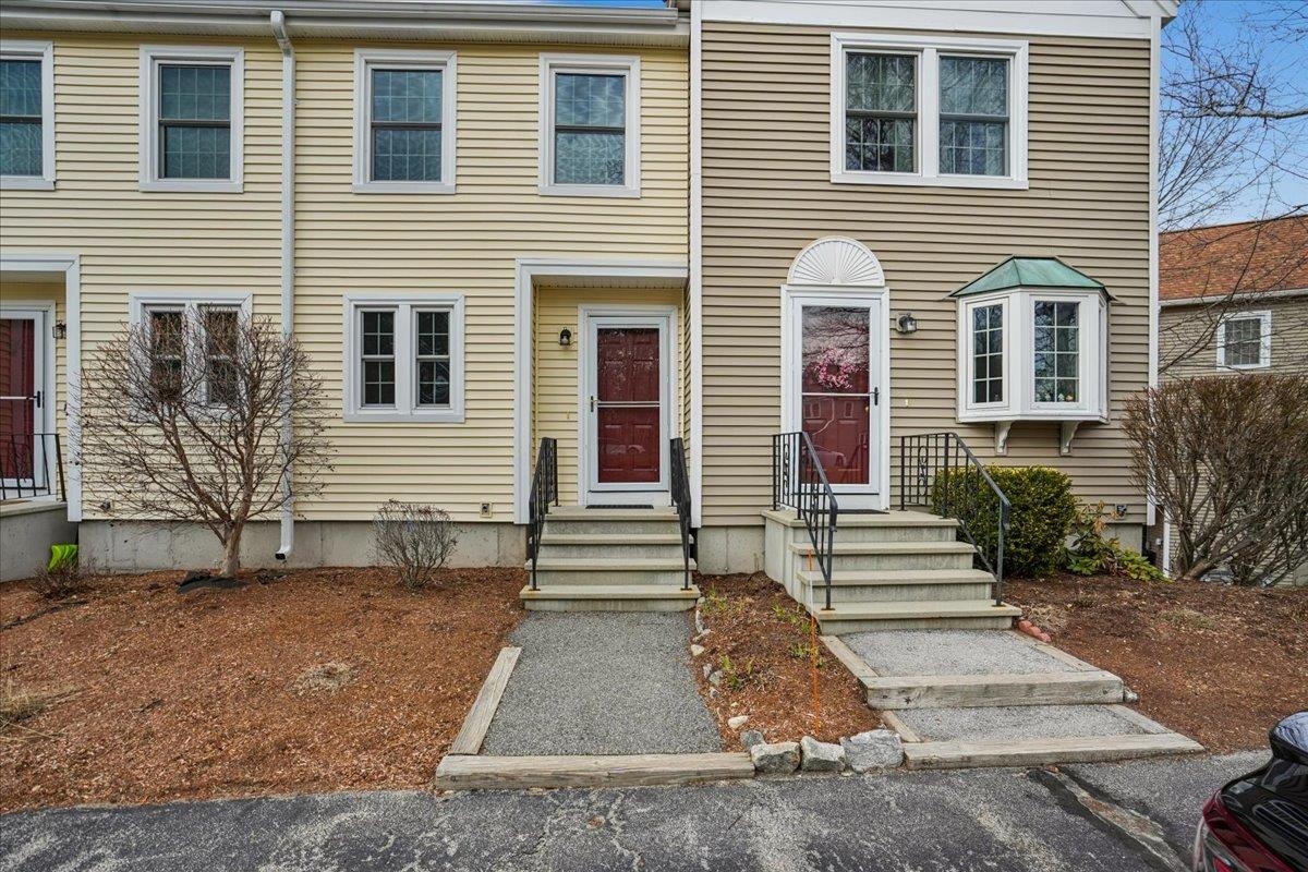 417 Fox Hollow Way Manchester, NH 03104 - Photo 1 of 26