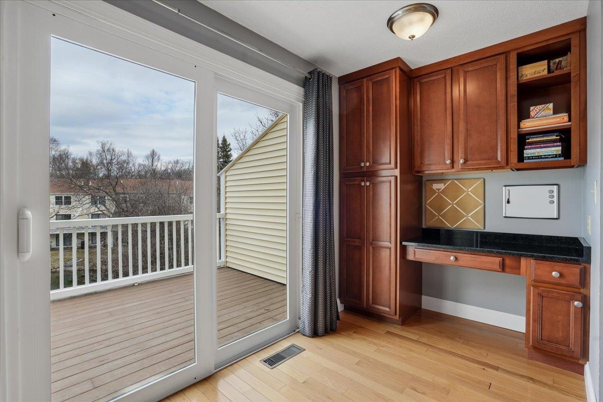 417 Fox Hollow Way Manchester, NH 03104 - Photo 11 of 26