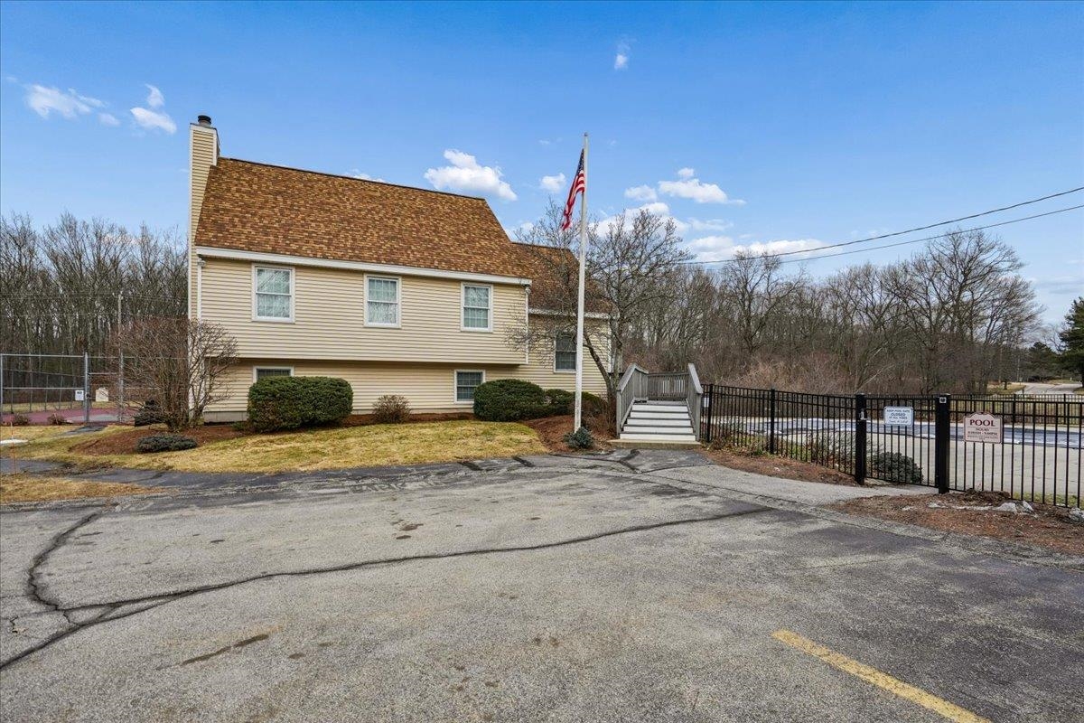 417 Fox Hollow Way Manchester, NH 03104 - Photo 23 of 26