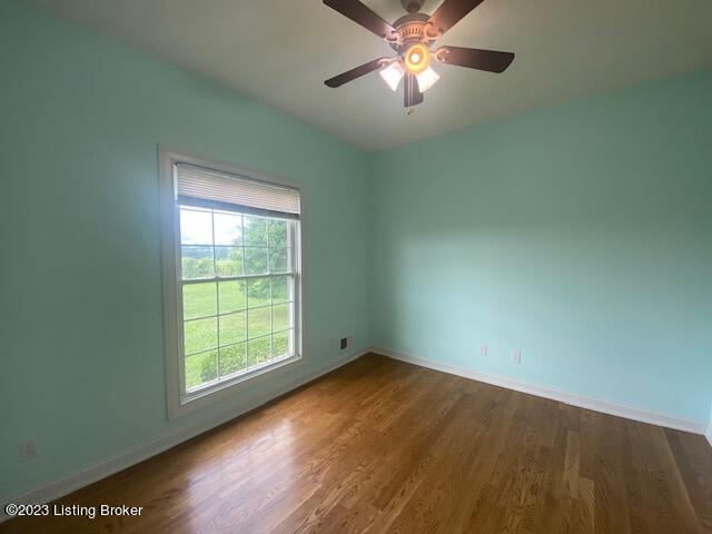 466 Tom Greer Road Bardstown, KY 40004 - Photo 38 of 56 Bedroom