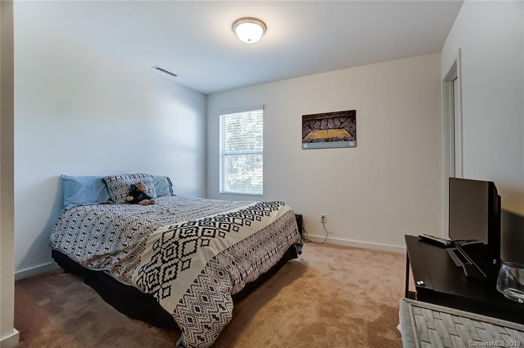 5916 Raisin Tree Lane Charlotte, NC 28215 - Photo 22 of 28 Gallery Image 22