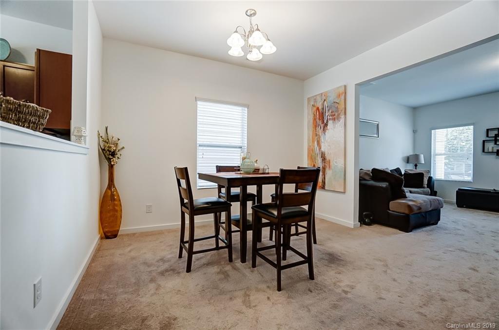 5916 Raisin Tree Lane Charlotte, NC 28215 - Photo 8 of 28 Gallery Image 8