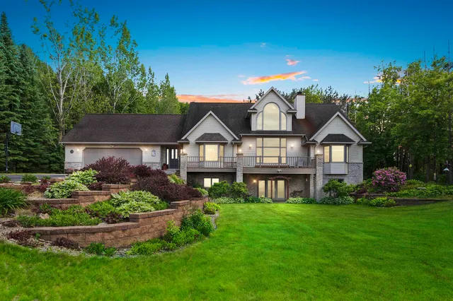 $624,900 | W5735 County Road East, Shawano, WI 54166