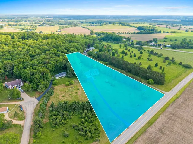 $624,900 | W5735 County Road East, Shawano, WI 54166