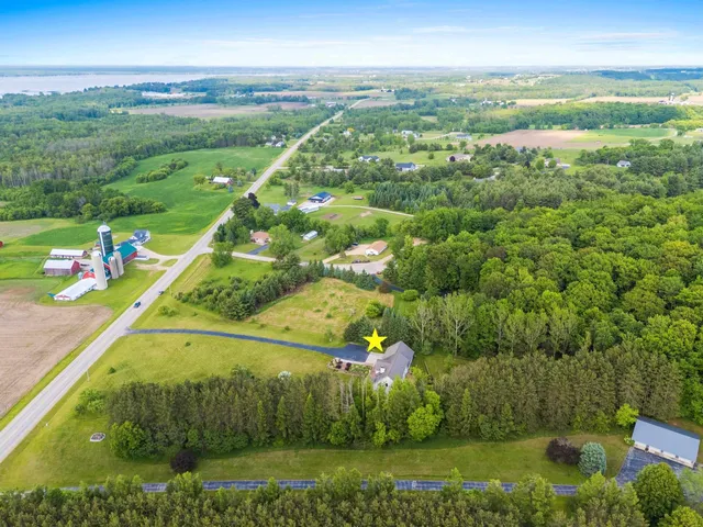 $624,900 | W5735 County Road East, Shawano, WI 54166