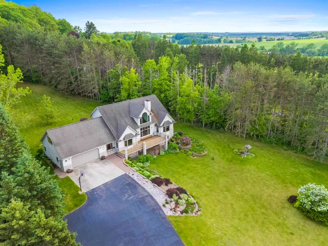 $624,900 | W5735 County Road East, Shawano, WI 54166