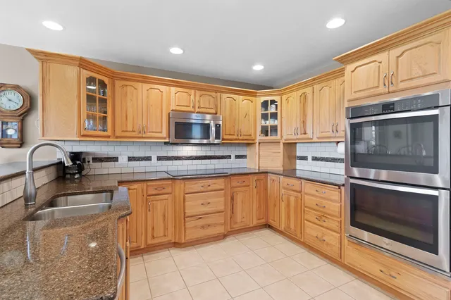 $624,900 | W5735 County Road East, Shawano, WI 54166