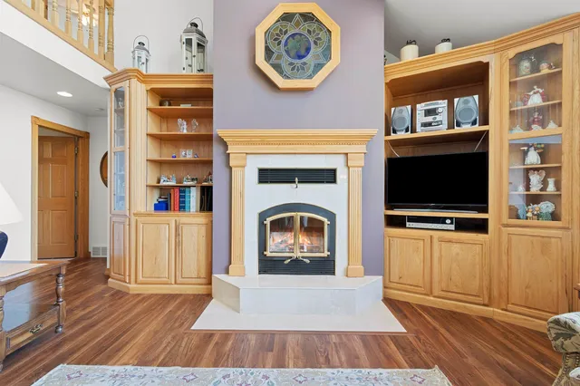 $624,900 | W5735 County Road East, Shawano, WI 54166