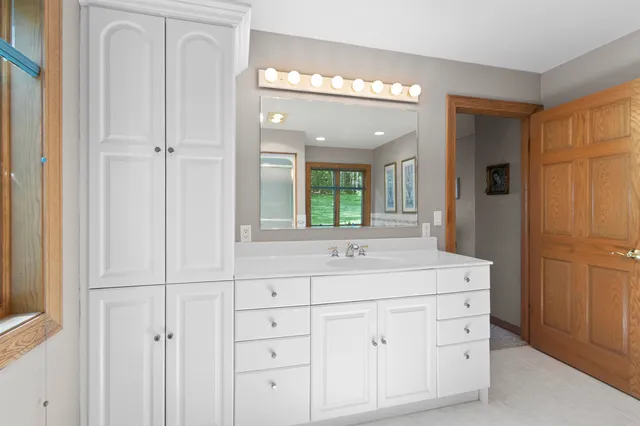 $624,900 | W5735 County Road East, Shawano, WI 54166