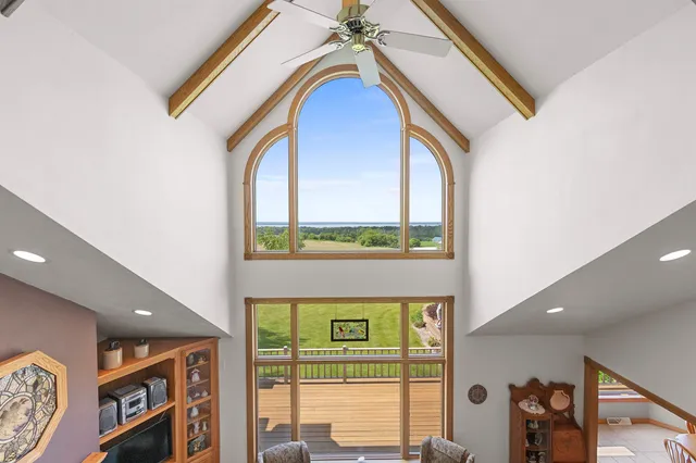 $624,900 | W5735 County Road East, Shawano, WI 54166