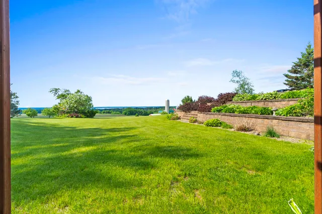 $624,900 | W5735 County Road East, Shawano, WI 54166