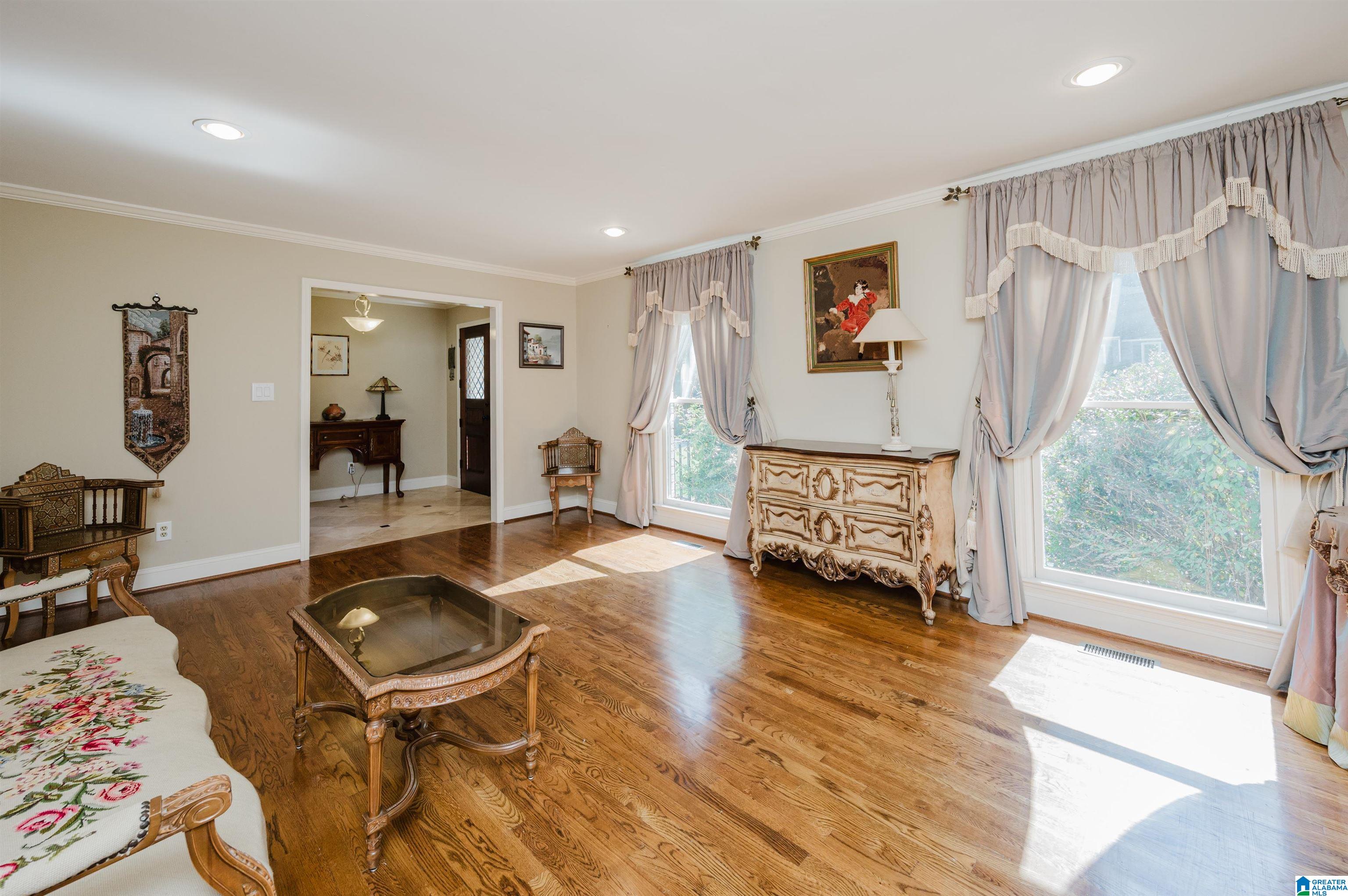 2208 Tanglewood Road Birmingham, AL 35216 - Photo 8 of 44