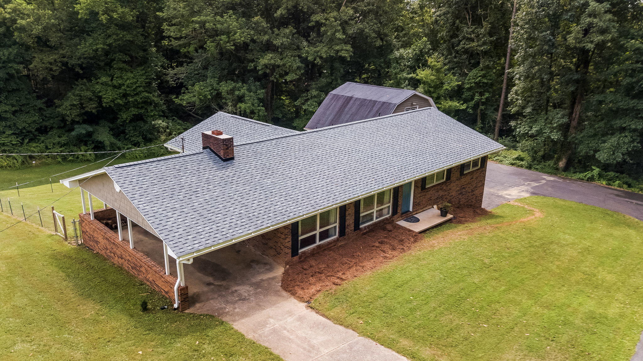 337 Gibbs Road Kingsport, TN 37660 - Photo 4 of 34 4-web-or-mls-DJI_0028-Edit