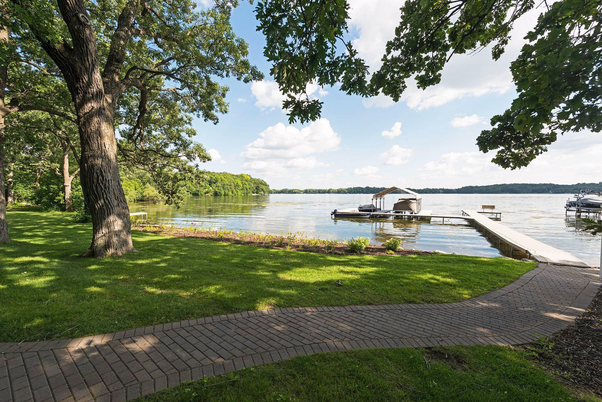 8736 Lake Riley Drive Chanhassen, MN 55317 - Photo 36 of 42