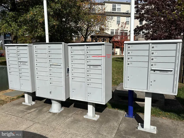 $3,500 | 3507 Ellery Circle, Falls Church, VA 22041