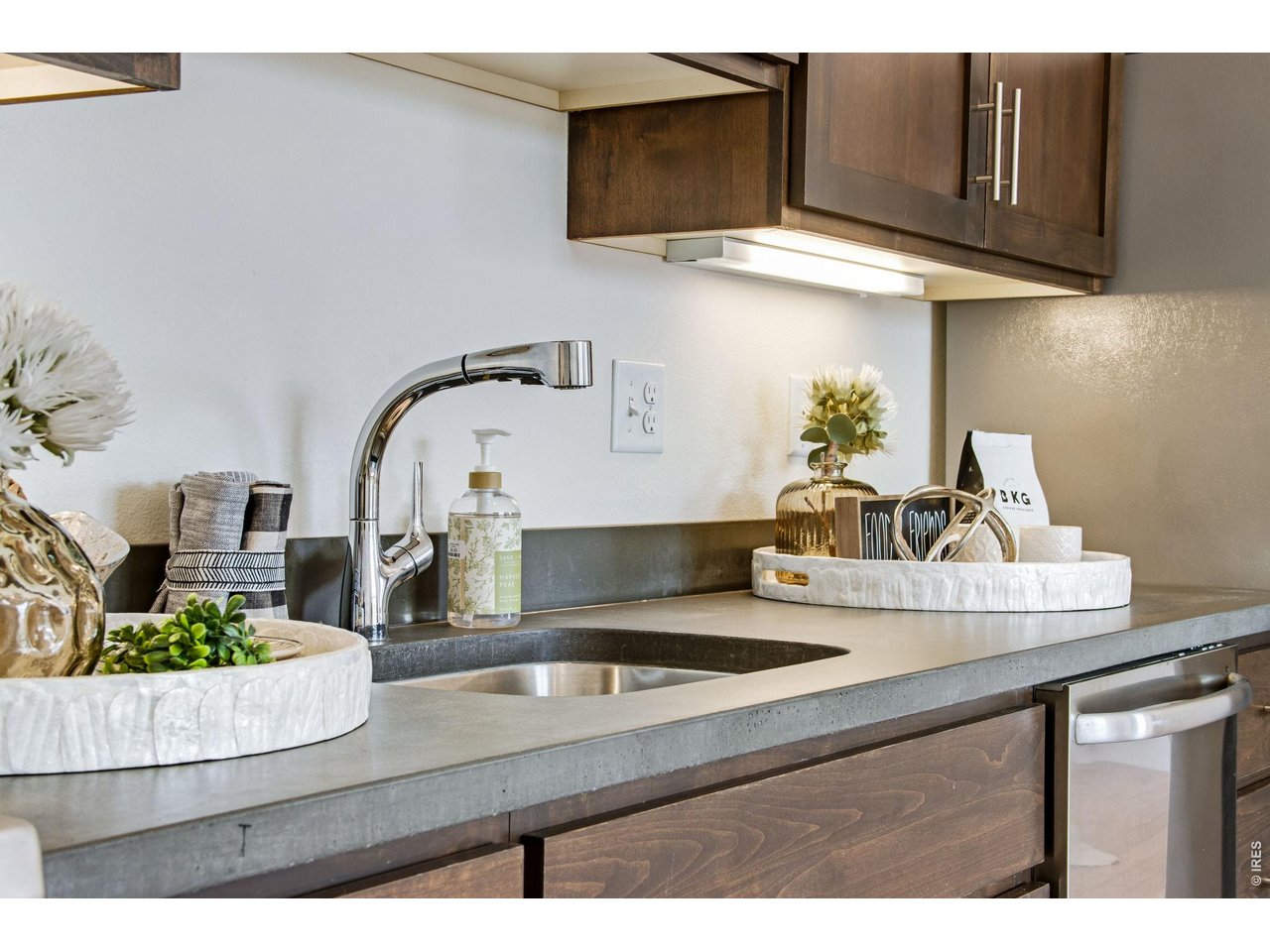 204 Maple Street, Unit 208 Fort Collins, CO 80521 - Photo 14 of 37 Timeless Finishes