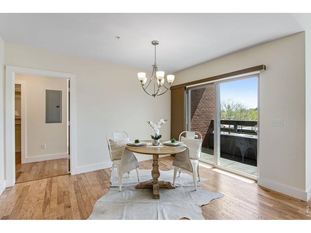 204 Maple Street, Unit 208 Fort Collins, CO 80521 - Photo 20 of 37 Quaint Dining Space