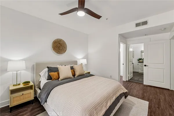 $550,000 | 24585 Town Center Drive, Unit 4103, Valencia, CA 91355