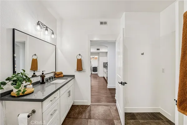 $550,000 | 24585 Town Center Drive, Unit 4103, Valencia, CA 91355