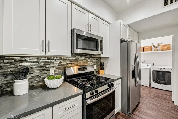 $550,000 | 24585 Town Center Drive, Unit 4103, Valencia, CA 91355