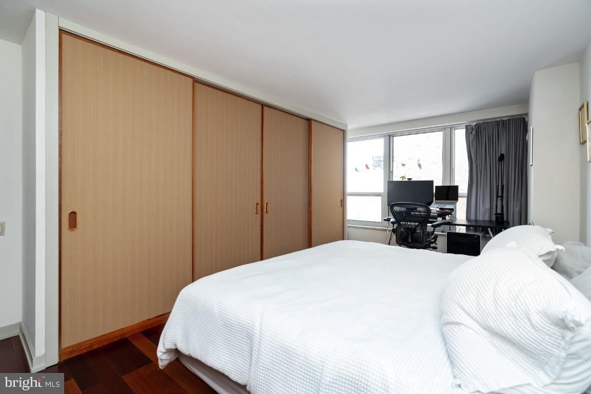224 West Rittenhouse Square, Unit 2801 Philadelphia, PA 19103 - Photo 17 of 32 Gallery Image 17