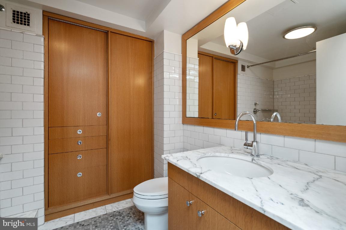 224 West Rittenhouse Square, Unit 2801 Philadelphia, PA 19103 - Photo 20 of 32 Gallery Image 20