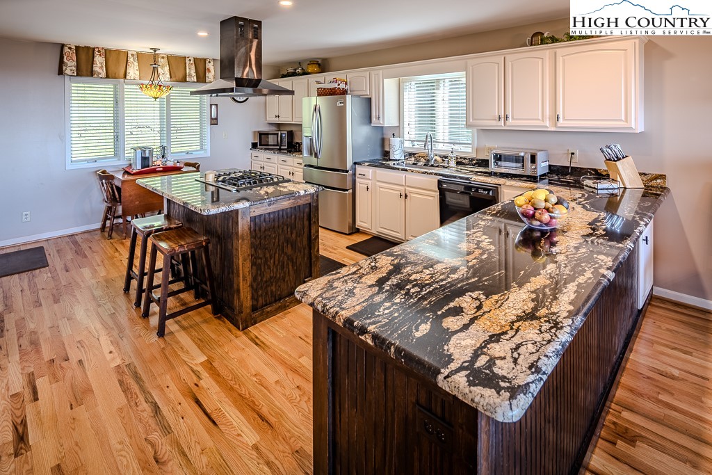 362 Golden Ridge Road Blowing Rock, NC 28605 - Photo 17 of 50 Gallery Image 17