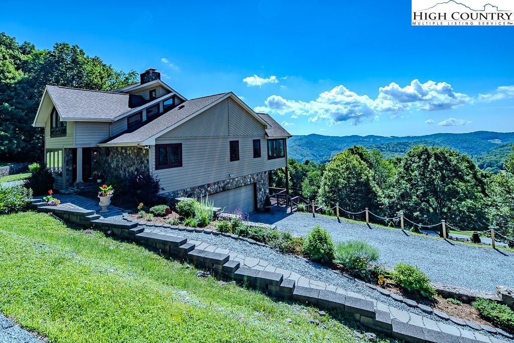 362 Golden Ridge Road Blowing Rock, NC 28605 - Photo 2 of 50 Gallery Image 2