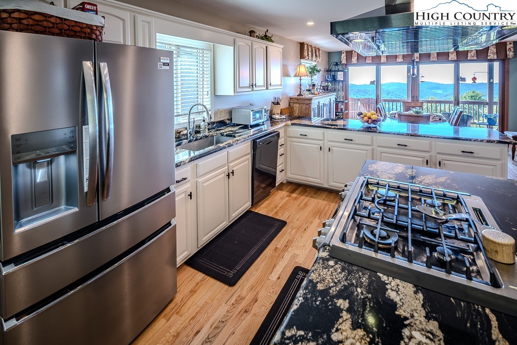 362 Golden Ridge Road Blowing Rock, NC 28605 - Photo 21 of 50 Gallery Image 21