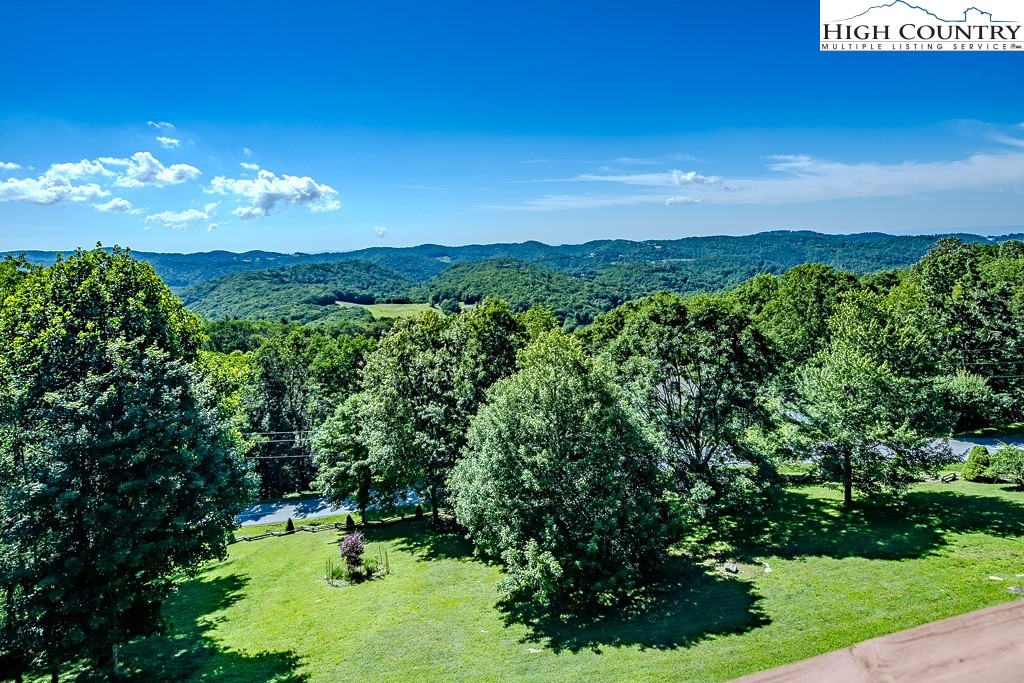 362 Golden Ridge Road Blowing Rock, NC 28605 - Photo 3 of 50 Gallery Image 3