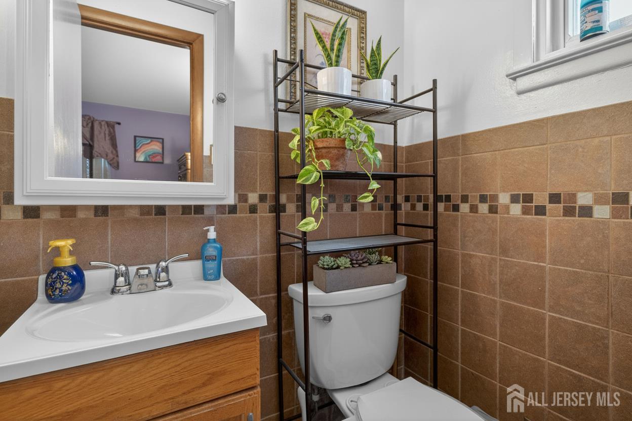 159 Washington Avenue Old Bridge, NJ 07747 - Photo 12 of 29