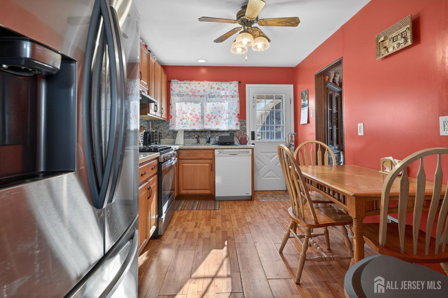 159 Washington Avenue Old Bridge, NJ 07747 - Photo 8 of 29