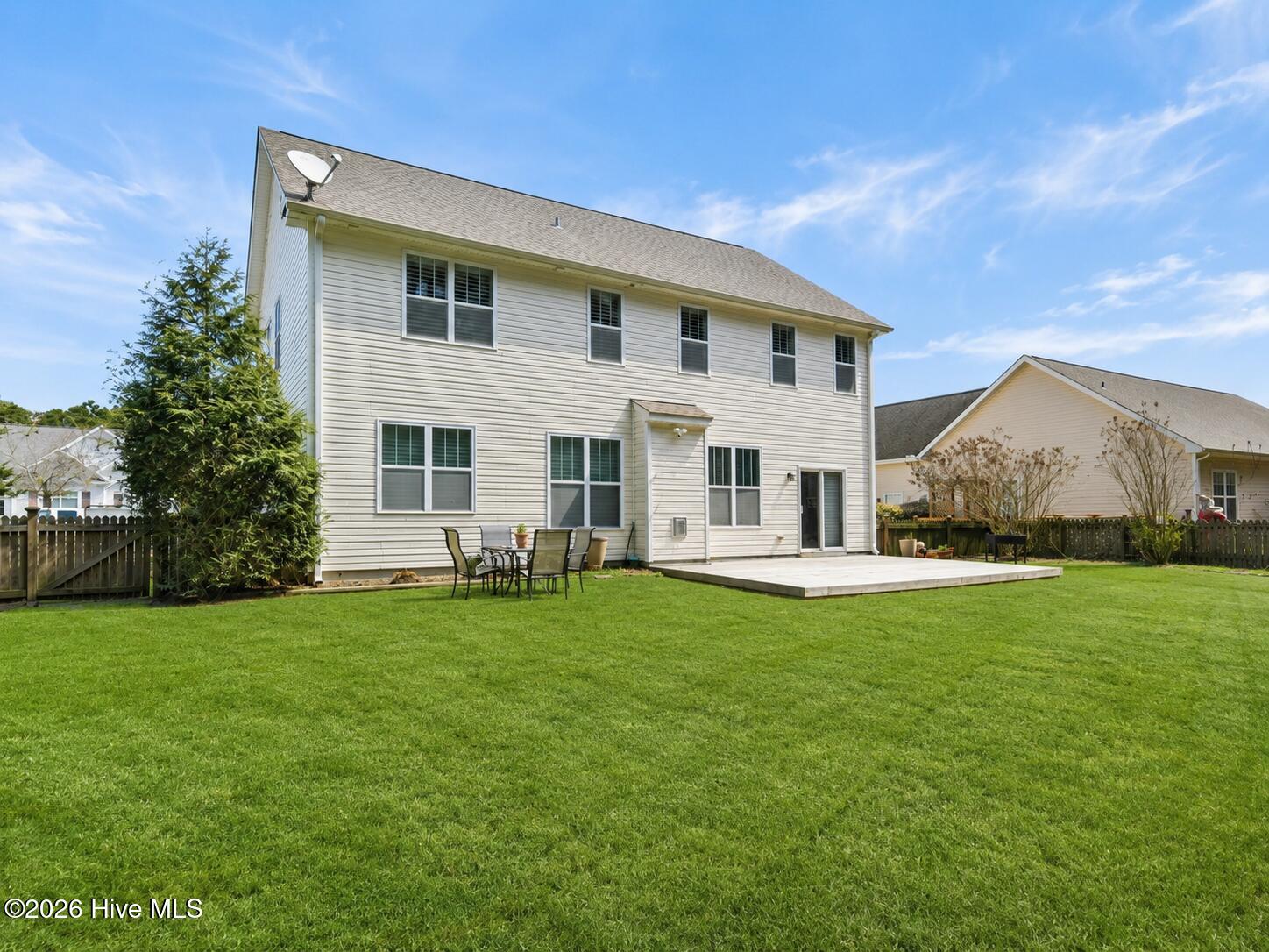 476 Landsdowne Circle Hampstead, NC 28443 - Photo 50 of 56 ChatGPT Image May 18, 2026, 11_19_39 AM