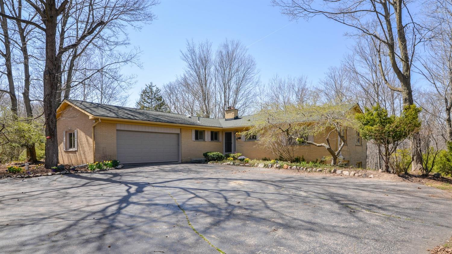 16 Riverside Lane Saline, MI 48176 - Photo 1 of 58 Photo 1
