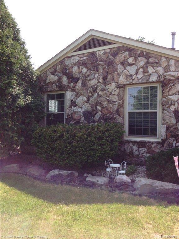 3669 Listerman Road Howell, MI 48855 - Photo 3 of 25 Listerman