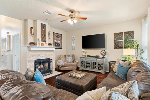 $575,000 | 1002 Providence Drive, Allen, TX 75002