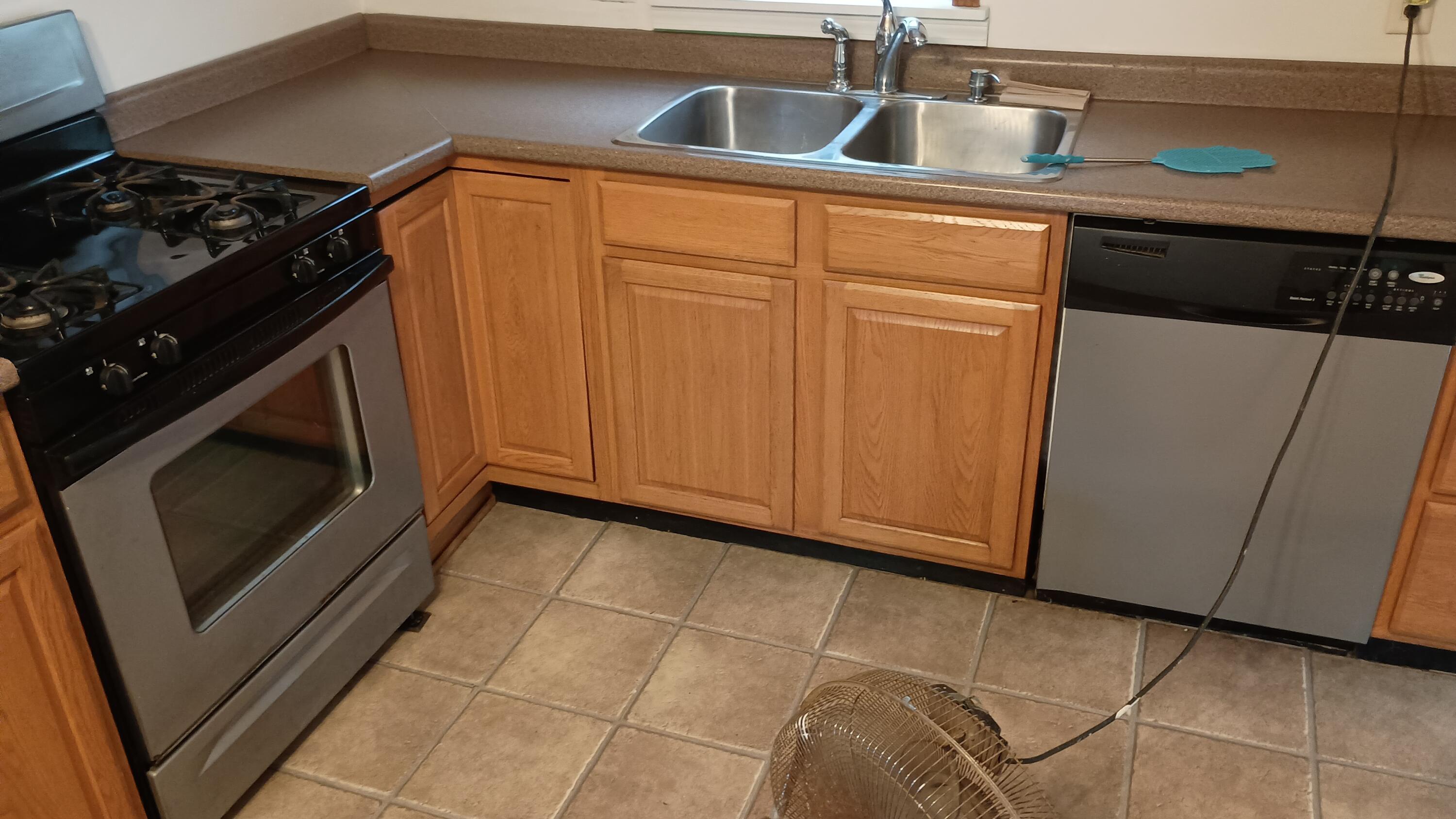 39495 Willis Road Belleville, MI 48111 - Photo 50 of 107 Kitchen (4)