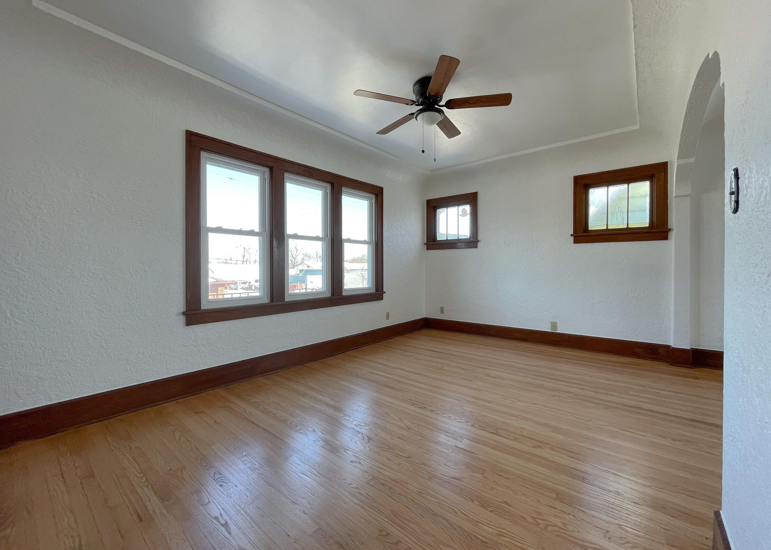 1605 Yout Street Racine, WI 53404 - Photo 15 of 20 1607Yout-208